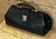 Vintage Black Leather Gladstone Bag / Doctors Bag - Removable Cloth Lining
