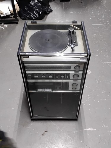 Hitachi stereo music - hitachi, centre