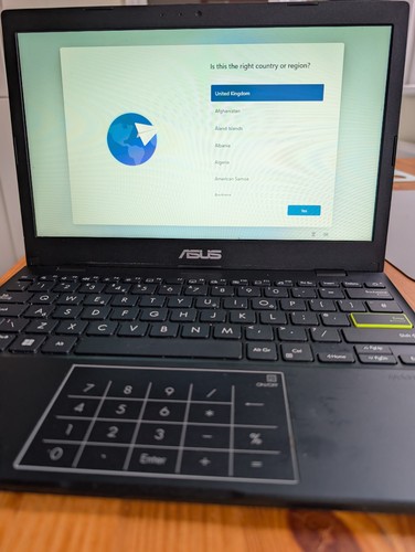 Asus e210m laptop late - |,