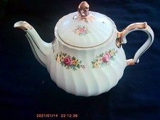 sadler swirl teapot with