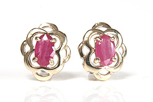 9ct gold ruby studs celtic - 9ct,