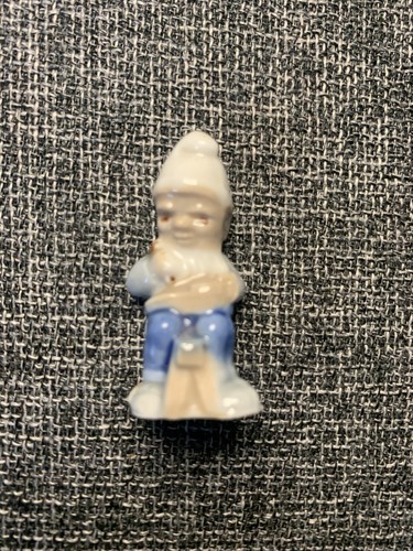 Vintage miniature wade cobbler - miniature,