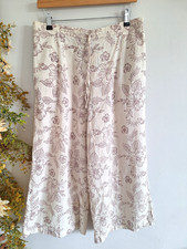 STUNNING PLUMO STUDIO FLORAL