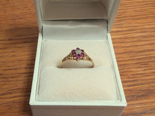 Vintage 1991 9ct gold ruby