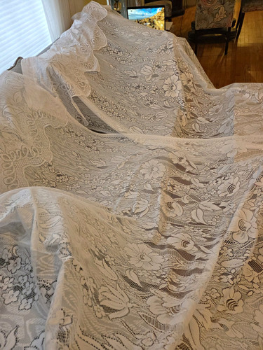 Vintage pair white lace - pair, floral