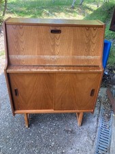 Vintage Mid Century Schreiber Teak Veneer Bureau Home Office Desk Sliding Doors
