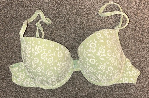 Green and white floral pattern - and,