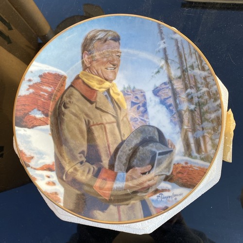 John wayne collectors plate - wayne,