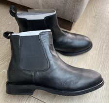 NEW BLACK LEATHER HUSH PUPPIES CHELSEA BOOTS, UK 4