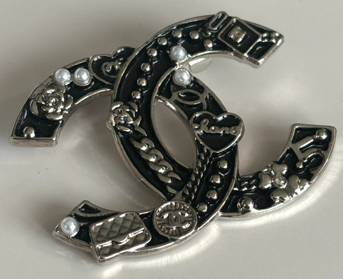 Authentic chanel 21k pearl - authentic, cc