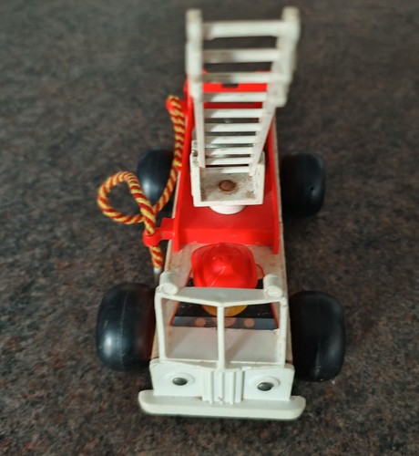 Vintage fisher price - fisher, pull