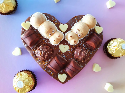 Chocolate heart kinder bueno - chocolate,