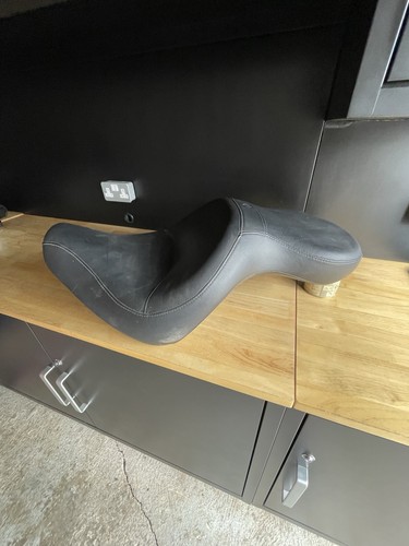 Harley davidson seat removed - davidson,