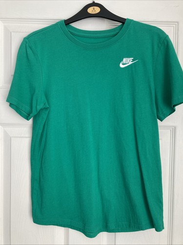 Girls green nike shirt size - green,