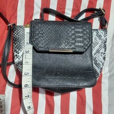Women's Atmosphere Black White