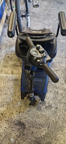 Wheeled electric mobility - 3-wheeled,