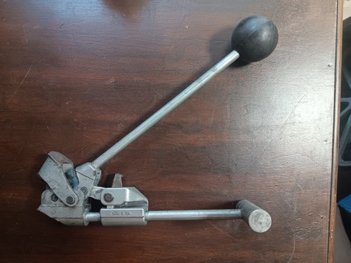 Dixon f100 center - punch, band