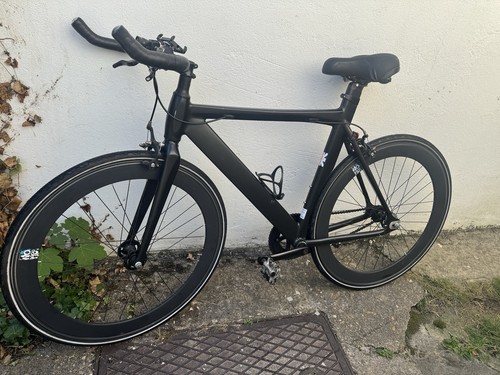 Black stylish single - single, speed