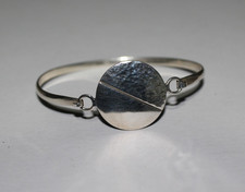 STERLING SILVER 925 Hallmarked J&W Hammered Silver Hinge Clip BANGLE BRACELET
