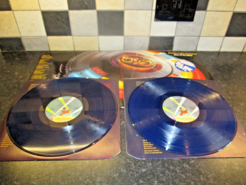 Elo out the blue - ,