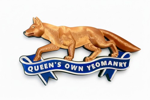 Queen own yeomanry cap badge - queen's,