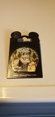 Disney pin dug - pin,