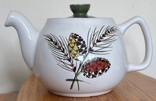LANGLEY MILLS Teapot 'Conifer' - 1950s by Albert College - 750cl