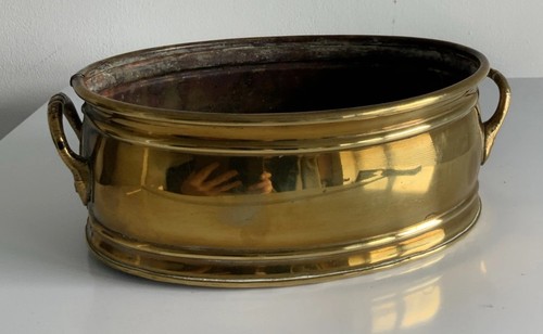Small brass oval planter - small,