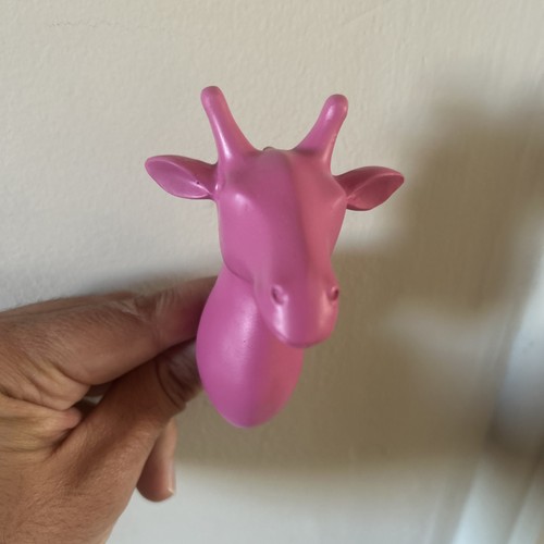 Giraffe wall hook pink futon - wall,