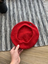 VIVIENNE WESTWOOD BERET RED