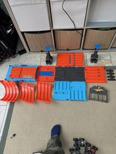 Hot Wheels Track Builder Race