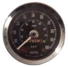 Vintage Austin 1100 Smiths