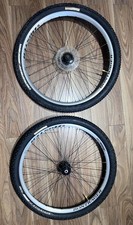 Bontrager Duster 26” Wheelset Shimano Deore  Trek QR