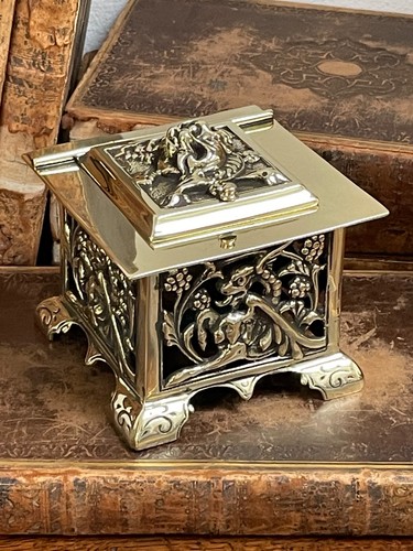Victorian aesthetic movement - aesthetic,