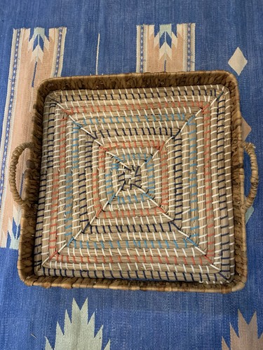 Square wicker large tray - large,