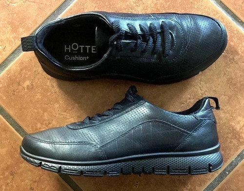 Hotter gravity black - hotter,