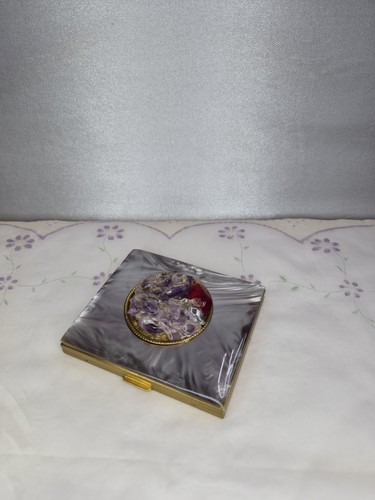 Vintage compact mirror - compact,