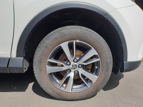 Toyota rav4 xa40 alloy - toyota,