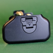 Canon BGM-E3A  AA Battery Holder for BG-E3 Grip, EOS 350D, 400D.