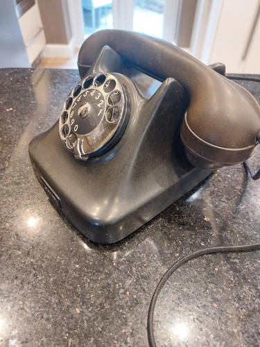 Vintage 1950 black bakelite - 1950's,