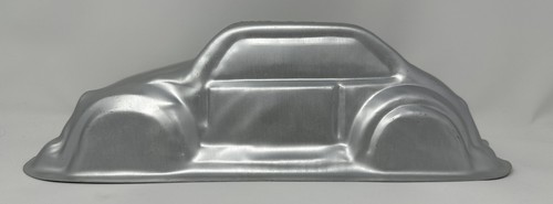 Wilton cruiser cake - cruiser, pan