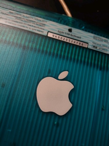 Genuine apple usb keyboard - usb,