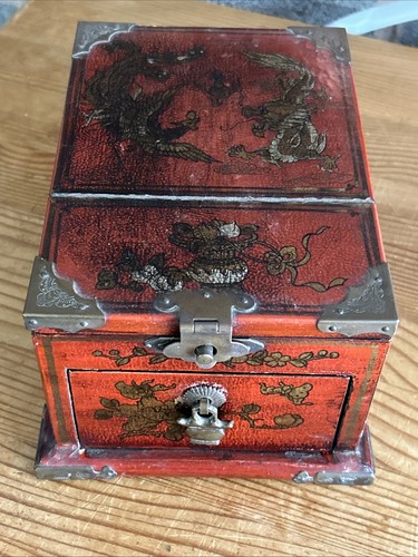 Vintage look chinese - chinese, lacquer