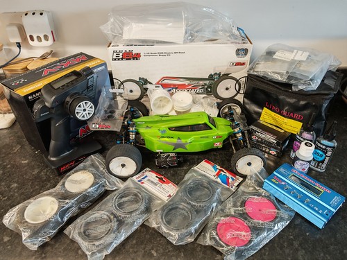 Team associated race - associated,
