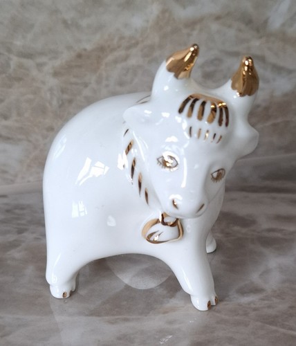 Lomonosov stylised bull white - lomonosov,
