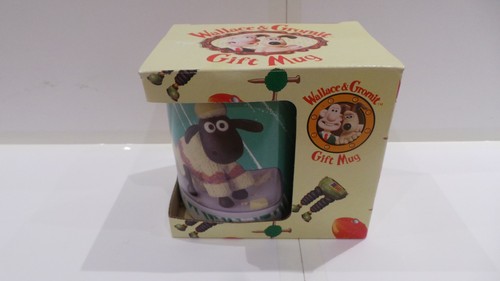 Unused wallace gromit gift - &,