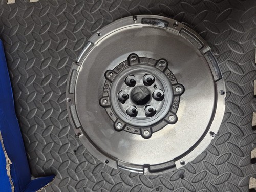 Sachs dual mass flywheel - sachs,