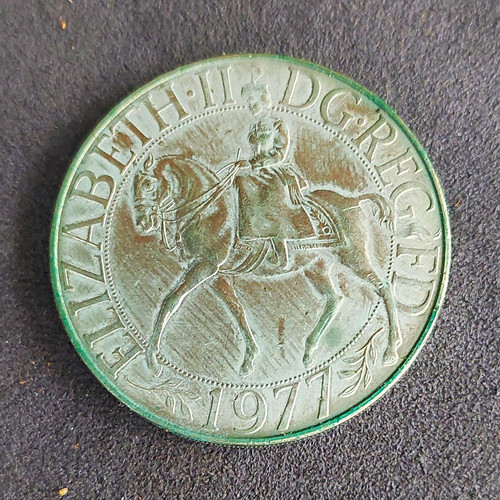 1977 elizabeth crown - coin,