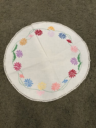 Vintage hand crocheted - crocheted, edge