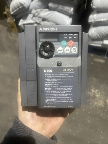 Mitsubishi d700 inverter - mitsubishi,